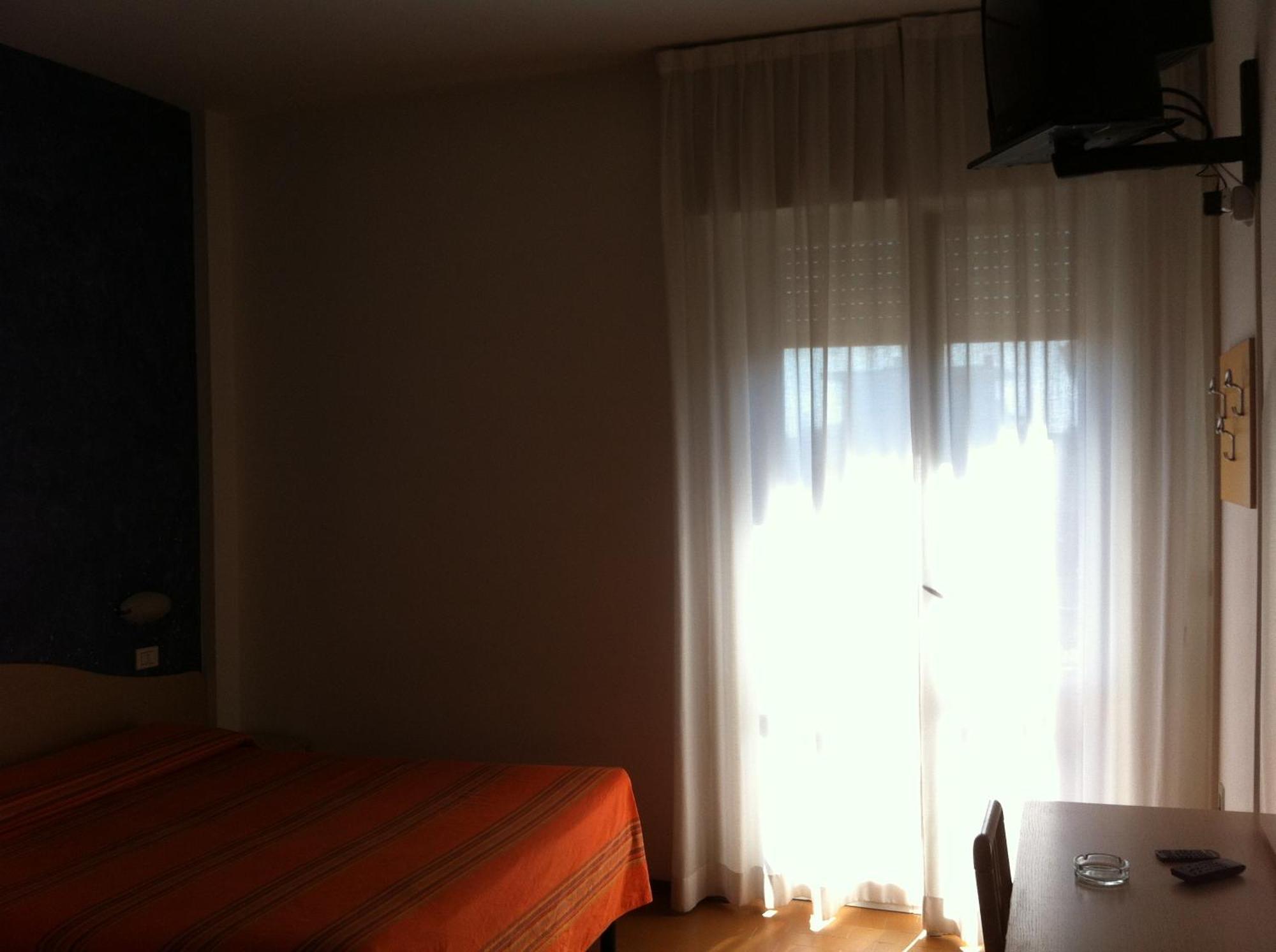 Hotel Viking Rimini Exterior photo