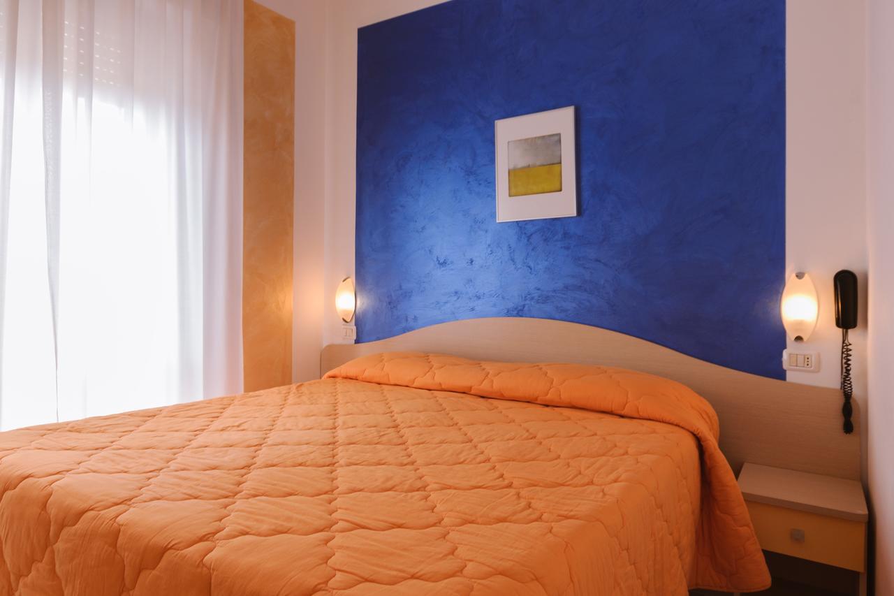 Hotel Viking Rimini Exterior photo